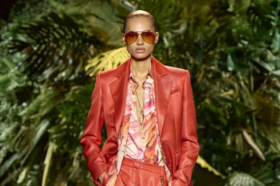 Roberto Cavalli’s Jungle Odyssey: A Trip to ’70s Paradise at Milan Fashion Week